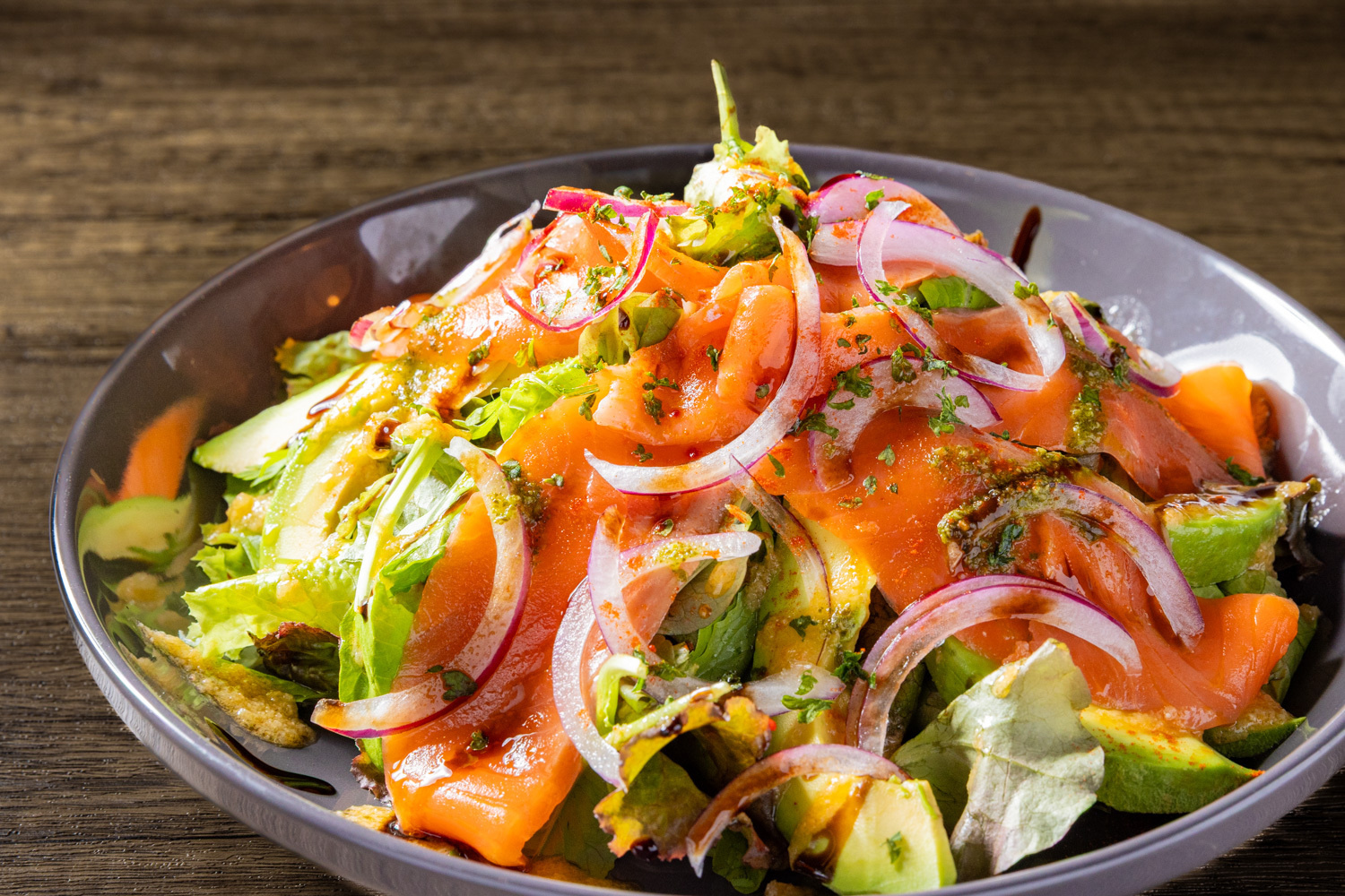 サーモンとアボガドサラダ